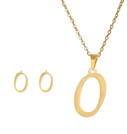 Pozłacany naszyjnik z literką "O"