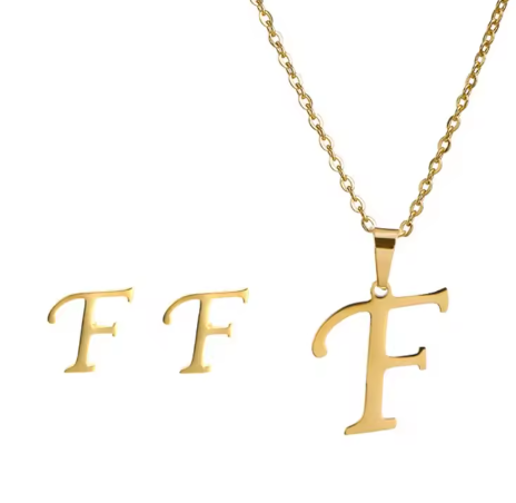 Pozłacany naszyjnik z literką "F"