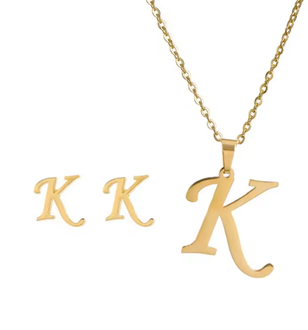 Pozłacany naszyjnik z literką "K"
