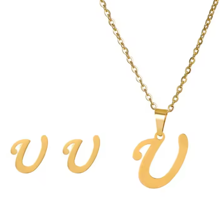 Pozłacany naszyjnik z literką "U"
